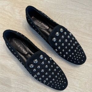Donald J. Pliner Black Studded Women’s Suede Flats Loafers size 6